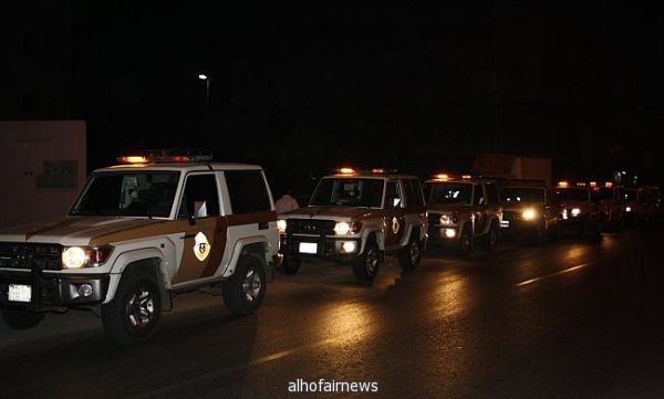 شرطة جدة تنفي سحب إمرأة من سيارة زوجها