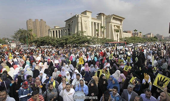 تأجيل محاكمة مرسي إلى الثامن من يناير ونقله إلى السجن