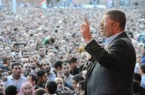 مرسي يحاكم الانقلابيين ويكشف تفاصيل احتجازه ولقاءاته 