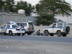 توقيف شابين سرقا مركبة داخلها طفلة