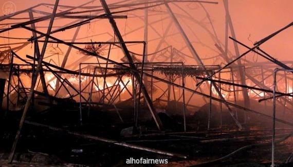  الدفاع المدني يخمد حريقاً اندلع في حراج بن قاسم في الرياض 