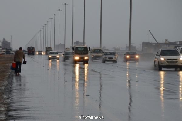 "الأرصاد" تحذِّر سكان 9 مواقع من "ذروة الأمطار".. الثلاثاء