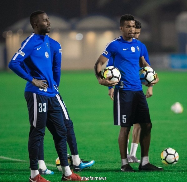 الهلال يسعى لاستعادة الانتصارات أمام التعاون.. ونشوة الفيحاء تصطدم بالاتحاد