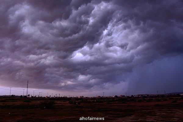 طقس السبت.. سماء غائمة جزئيًا على وسط المملكة وشمالها