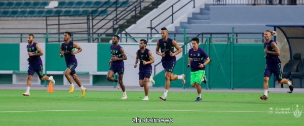 "ديربي الرياض" يجمع الهلال والشباب.. والأهلي يسعى لتخطي عقبة الاتفاق